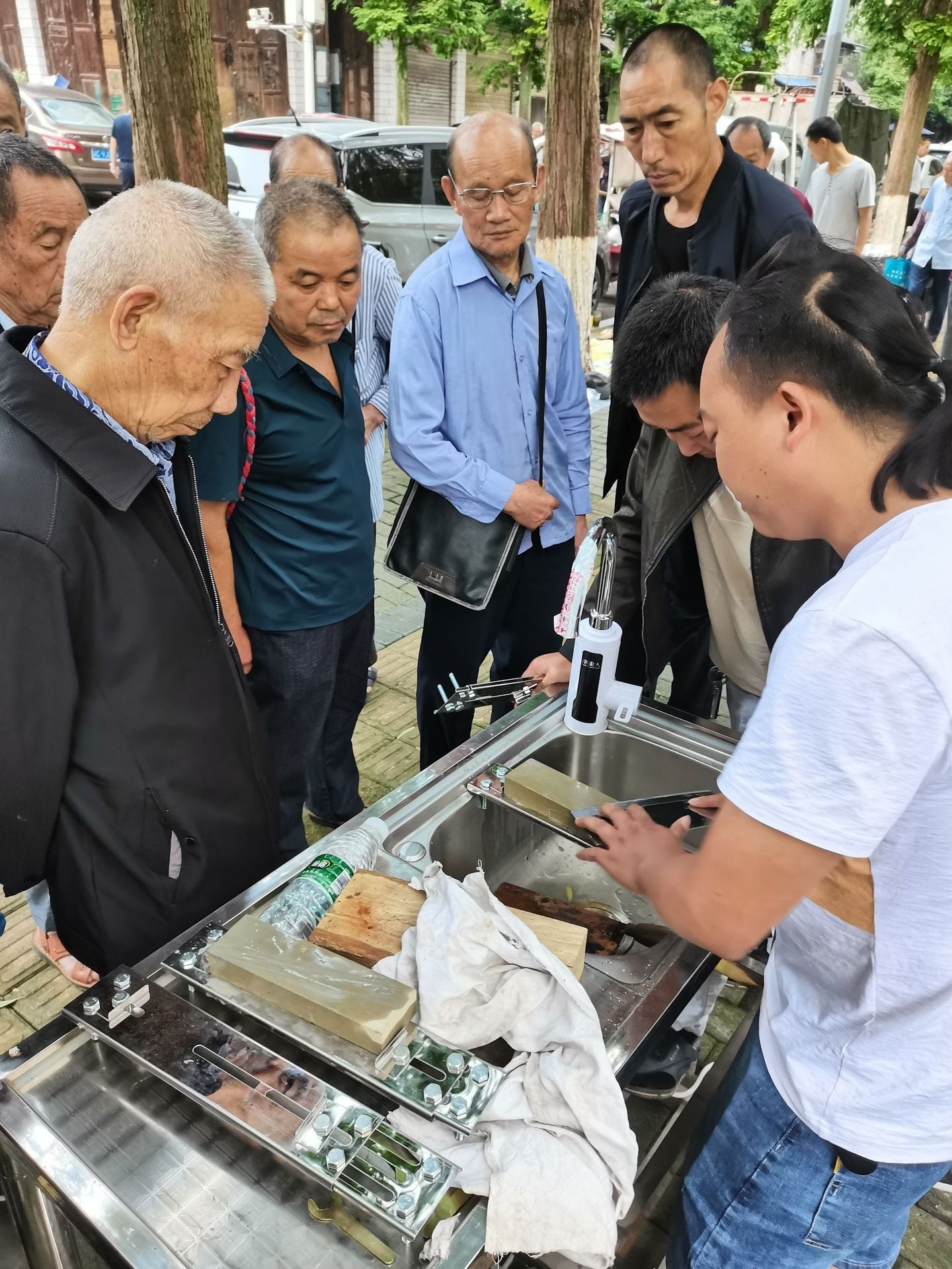 不銹鋼水槽固定磨刀架子防滑磨刀神器